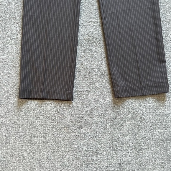 Old Navy NWT Low Waist Stretch Gray Pinstriped Trousers Sz. 10R - Picture 5 of 6